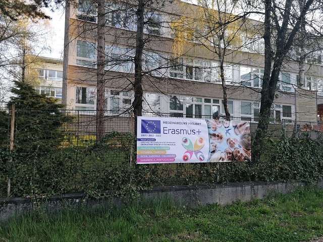 štvrtok 21. apríla 2022 7:16:36