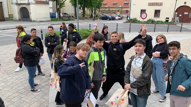 pondelok 30. mája 2022 15:04:38