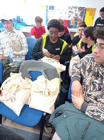 pondelok 30. mája 2022 15:04:40